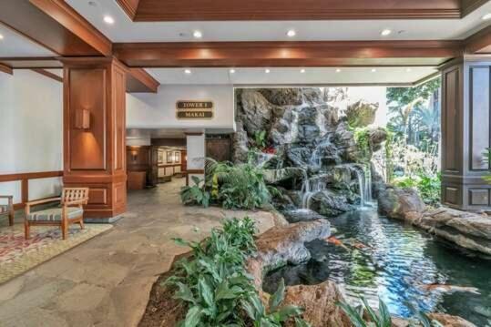 Newly Remodeled - 30th Floor With Epic Mountain Views Apartment *